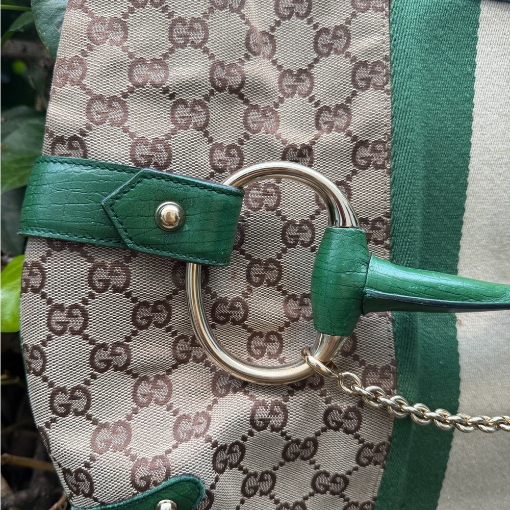 Gucci Beige GG Canvas Shoulder Bag with Green Stripe and Leather Trim - Picture 2 of 8